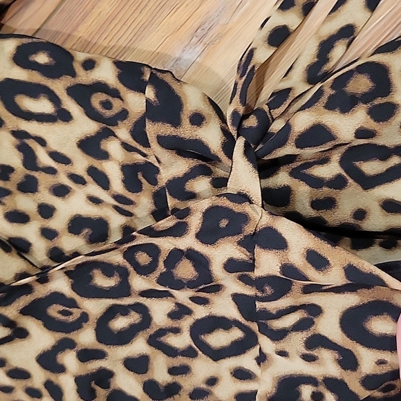 🆕 MI ami wrap dress - Picture 2 of 8